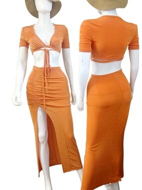 2 Piece Short Sleeve Crop top and  Ruched High-Slit Maxi Skirt - XS